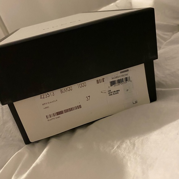 SOLD Gucci Princeton Slippers - Picture 6 of 8